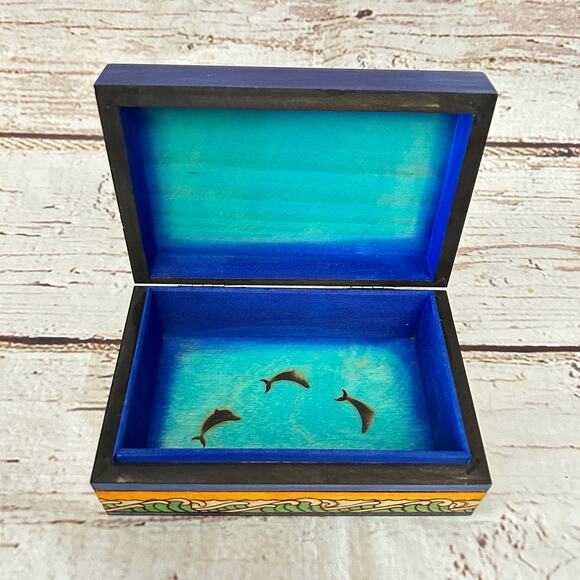 Vintage Dolphin Polished Jewelry Keepsake Trinket Box - Picture 7 of 10